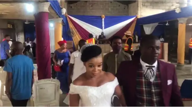Di couple wey dey wed as dem dey comot church