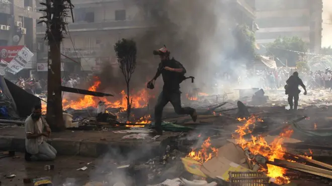 أسفر فض اعتصام رابعة عن مقتل أكثر من 600 شخص، وفق أرقام حكومية مصرية