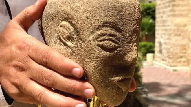 ‘అనత్’ దేవతా విగ్రహం