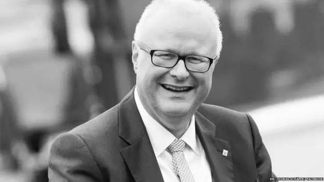 वित्त मंत्री थॉमस शेफ़र