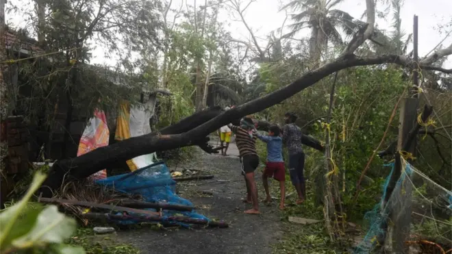 سمندری طوفان بلبل کی تباہ کاری