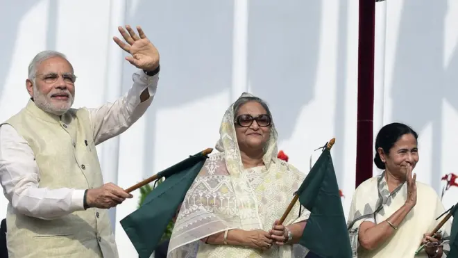नरेंद्र मोदी, शोख़ हसीना और ममता बनर्जी