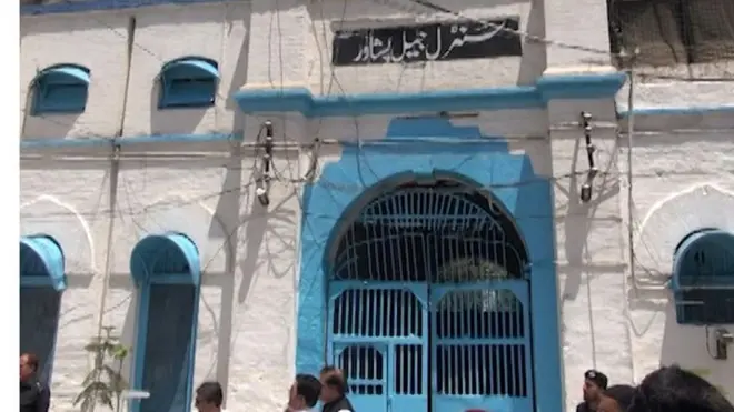 دغه زندان کې د نارينه سربېره څه د پاسه ٢٠٠ ښځې هم بنديانې دي