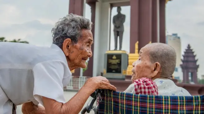 The sisters have since taken a tour of Phnom Penh together