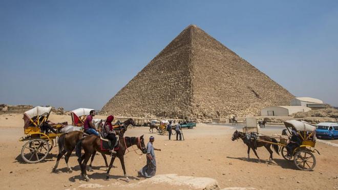 Une énorme cavité est découverte dans la pyramide de Khéops abritant la tombe du pharaon Toutankhamon