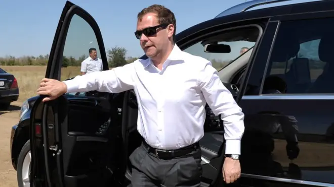 Люксовые автомобили имеются во многих российских ведомствах