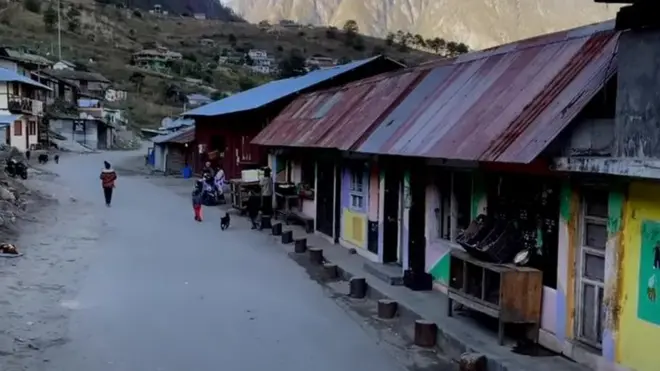 वालंग गाव