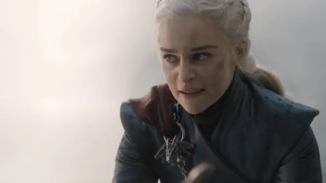Todo lo que Daenerys Targaryen aprendió de sus errores y los de otros, y todo ese idealismo que ella encarnaba, lo olvidó cuando ya había ganado el trono.
