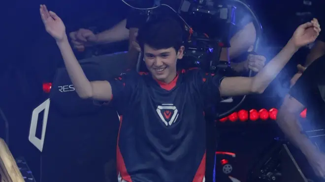 16-летний американец Кайл Гирсдорф стал первым чемпионом мира по игре Fortnite