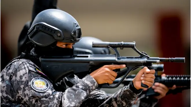 El plan de la OLP está recibiendo críticas por el uso de la violencia por parte de las fuerzas de seguridad.