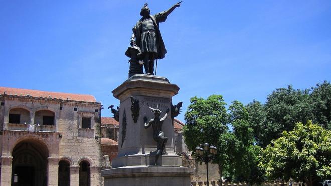哥伦布雕像