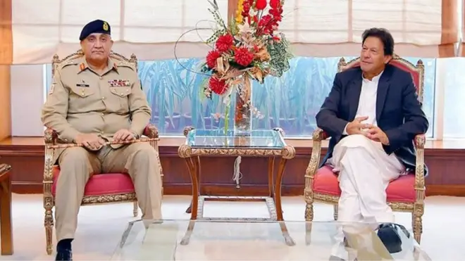 عمران خان اور قمر جاوید باجوہ