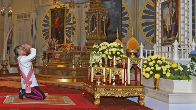 Pangeran Maha Vajiralongkorn ditetapkan sebagai putra mahkota pada tahun 1972.