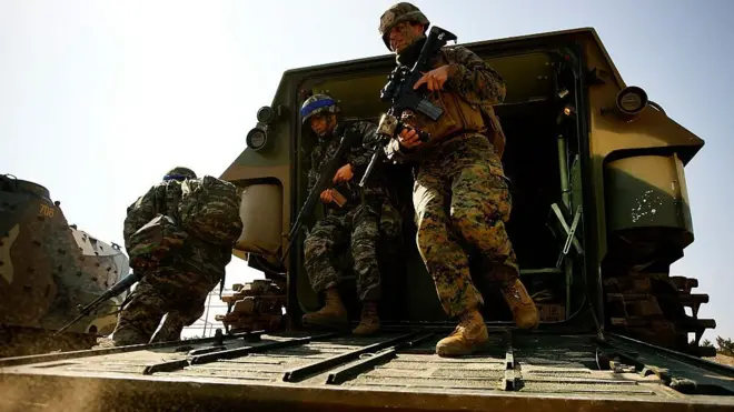 한-미 군은 올림픽 일정을 고려해 4월 중순 이후 연합 훈련을 재개하는 방안을 고려 중인 것으로 알려졌다