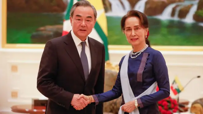 တရုတ် နိုင်ငံတော် ကောင်စီဝင်နဲ့ နိုင်ငံခြားရေး ဝန်ကြီး မစ္စတာ ဝမ်ယီ နေပြည်တော်မှာ ဒေါ်အောင်ဆန်းစုကြည်နဲ့တွေ့