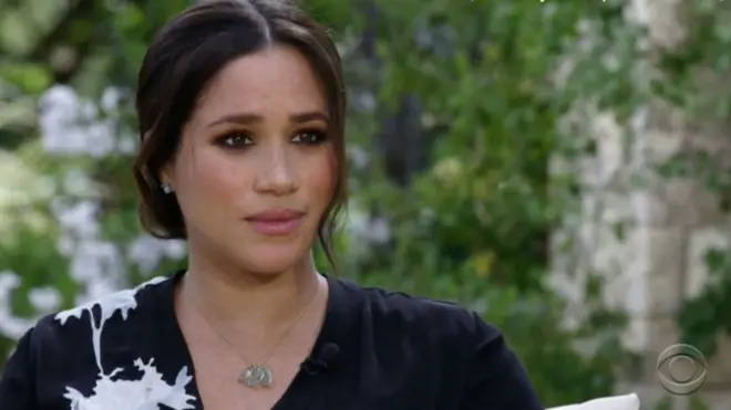 Britaniyanı tərk edib ABŞ-da yaşamağa gedən şahzadə və həyat yoldaşı oradakı televiziyalardan birinə geniş müsahibə veriblər və hər ikisi sensasiyalı fikirlər səsləndiriblər.