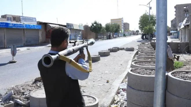 د هرات ښار ځینې سیمو کې د طالپانو او حکومت جګړه.