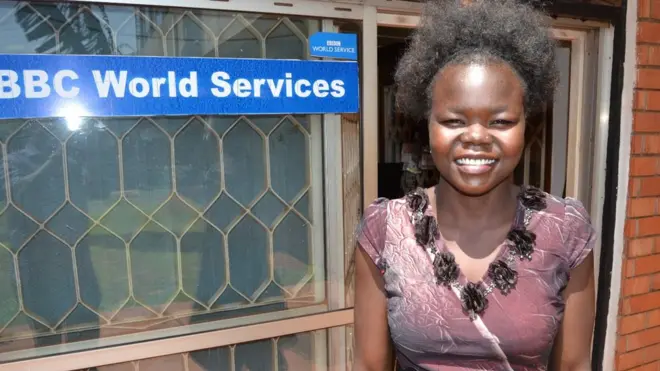 Originaire du Soudan du sud, Betty Asha vivant en Ouganda a réussi à aider 2 300 de ses compatriotes à atteindre l'Ouganda