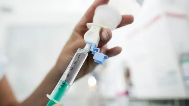 انجیکشن میں بیس طرح کے پھلوں کا رس تھ