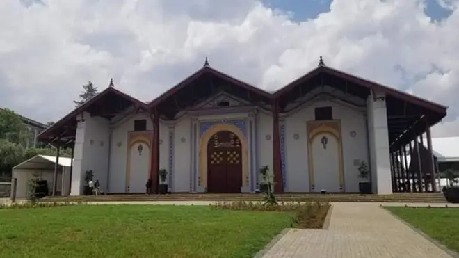 የአጤ ሚኒሊክ የግብር አዳራሽ