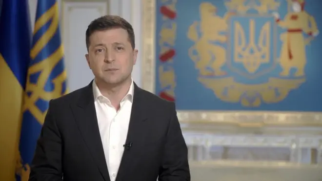 Тисяча від Зеленського - хто її отримає