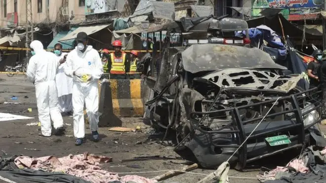 دھماکے میں 10 افراد ہلاک ہوئے، جن میں تین پولیس اہلکار بھی شامل ہیں