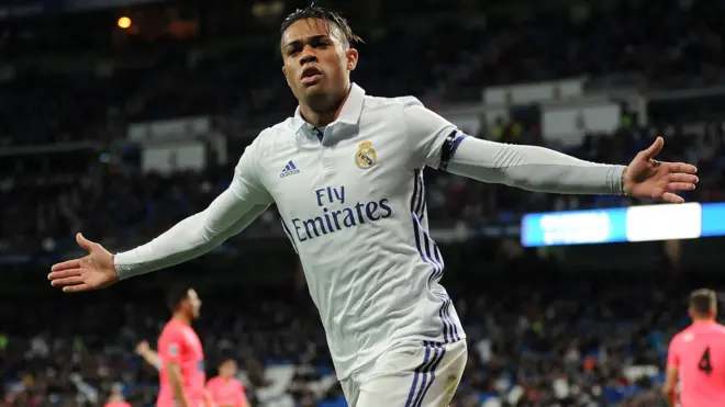 Mariano Díaz con el Real Madrid
