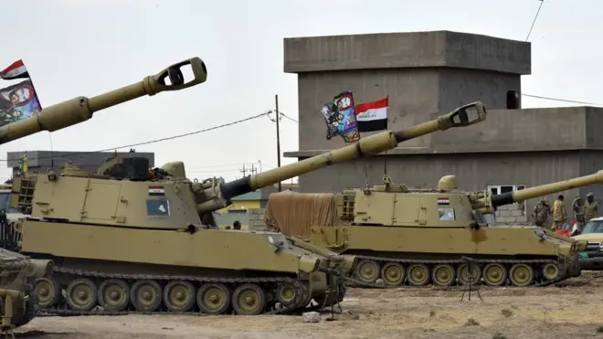 دبابات عراقية بالقرب من كركوك
