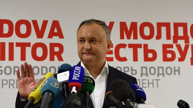 Додон рассказал, что в первую очередь после победы на выборах посетил родную деревню
