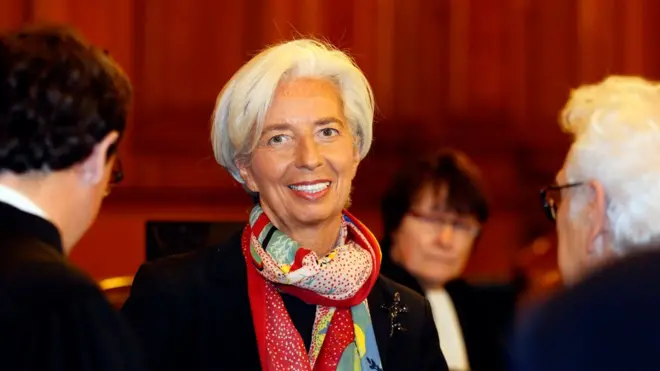 นางคริสทีน ลาการ์ด