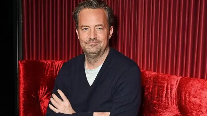 Метју Пери је пронађен мртав у базену куће у којој је живео у октобру 2023. године.