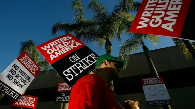 Последняя крупная забастовка сценаристов проводилась в Голливуде в 2007-2008 годах