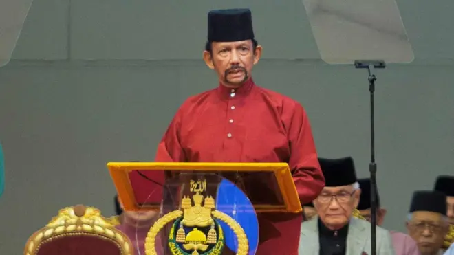 Sultan Hassanal Bolkiah sebelumnya mengatakan ia menghendaki ajaran Islam diperkuat di negaranya.