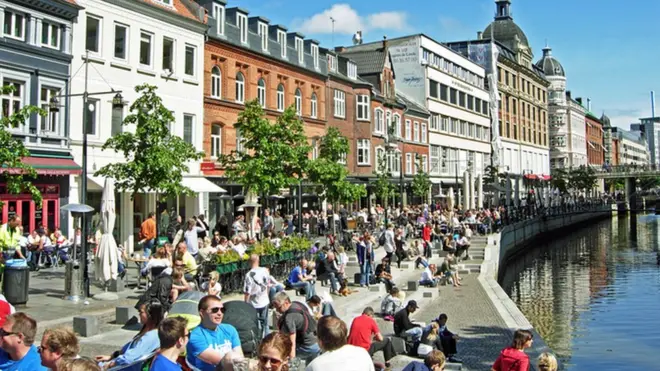 تعاني الدنمارك وعاصمتها كوبنهاغن حاليا من اشتعال أسعار سوق استئجار السكن.