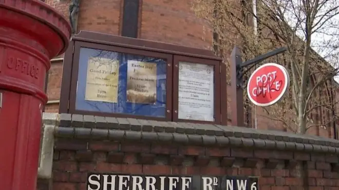 Церковь делит помещение с почтой и кафе