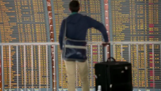 Эксперты утверждают, что подобрать код бронирования авиабилетов несложно, поскольку он составляется из очень ограниченного набора цифр и букв.