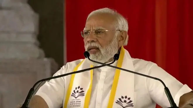 नरेंद्र मोदी