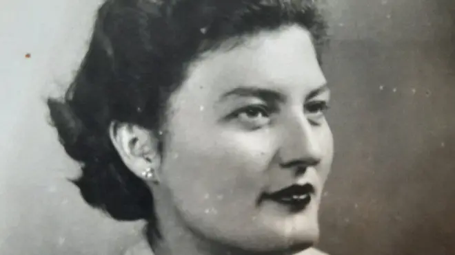 Marija Maričić kao učenica Učiteljske škole u Sremskim Karlovcima