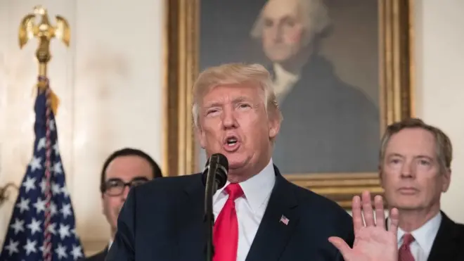 डोनाल्ड ट्रंप