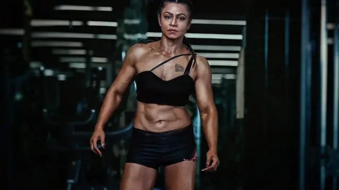 인도의 45세 여성 보디빌더 키란