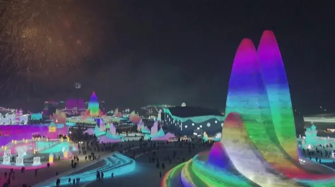 شهدت الصين مهرجان "هاربين" للجليد الذي يعتبر واحدا من أكبر المهرجانات من نوعه في العالم.