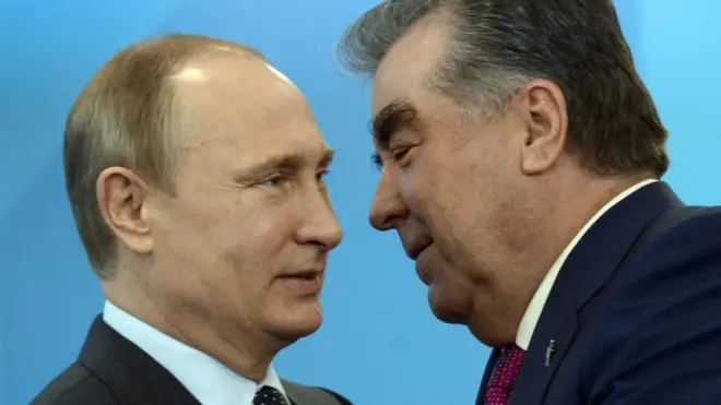 Политическим оппонентам таджикских властей небезопасно оставаться в России или в других странах бывшего СССР - искать убежища стоит в третьих странах.