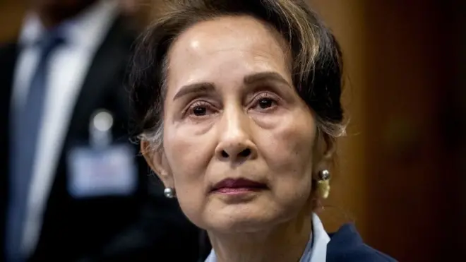 Bà Aung San Suu Kyi