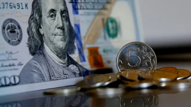 рубль и доллар