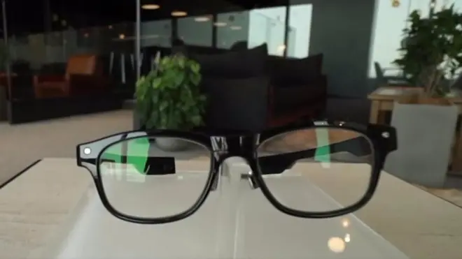 إجبار الموظفين على مغادرة العمل في اليابان