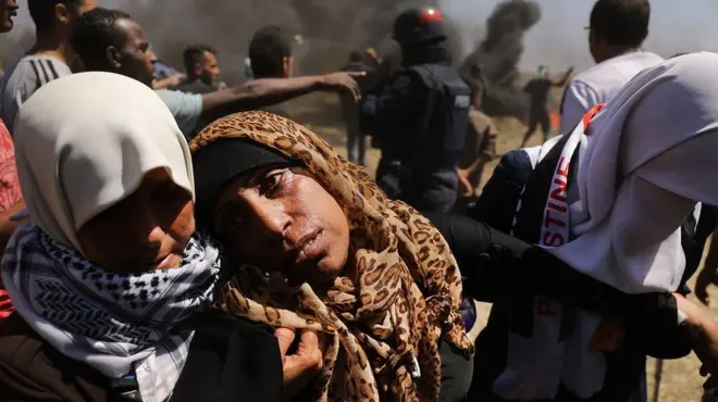 Mujeres y niños han resultado heridos. Hamas asegura que entre los muertos hay varios menores.