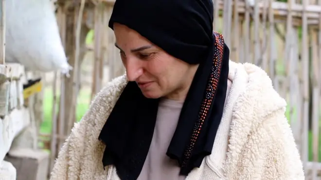 "Özünü asdı, amma hərdən deyirdi ki, ölsəm də, bu əlilliyi alacam",- Qarabağ qazisinin həyat yoldaşı