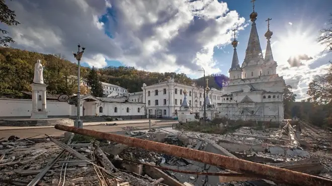 Святогорская лавра стала домом для беженцев
