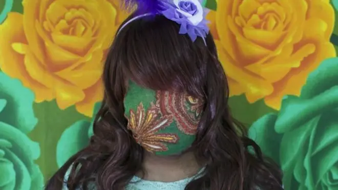 خوبصورت پرکشش