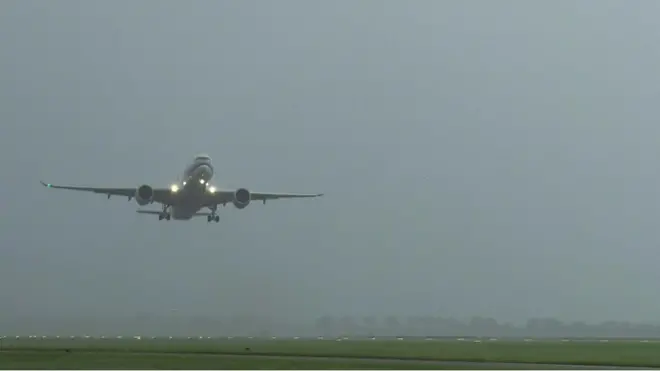 Шторм у Нідерландах порушив розклад авіарейсів